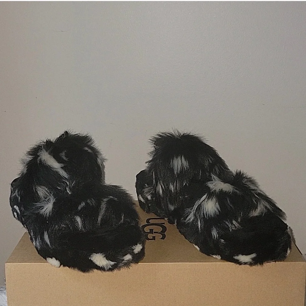 UGG Black and Cream Fluffy Slides Oh Yeah Spots Slippers size 9 - Picture 3 of 5